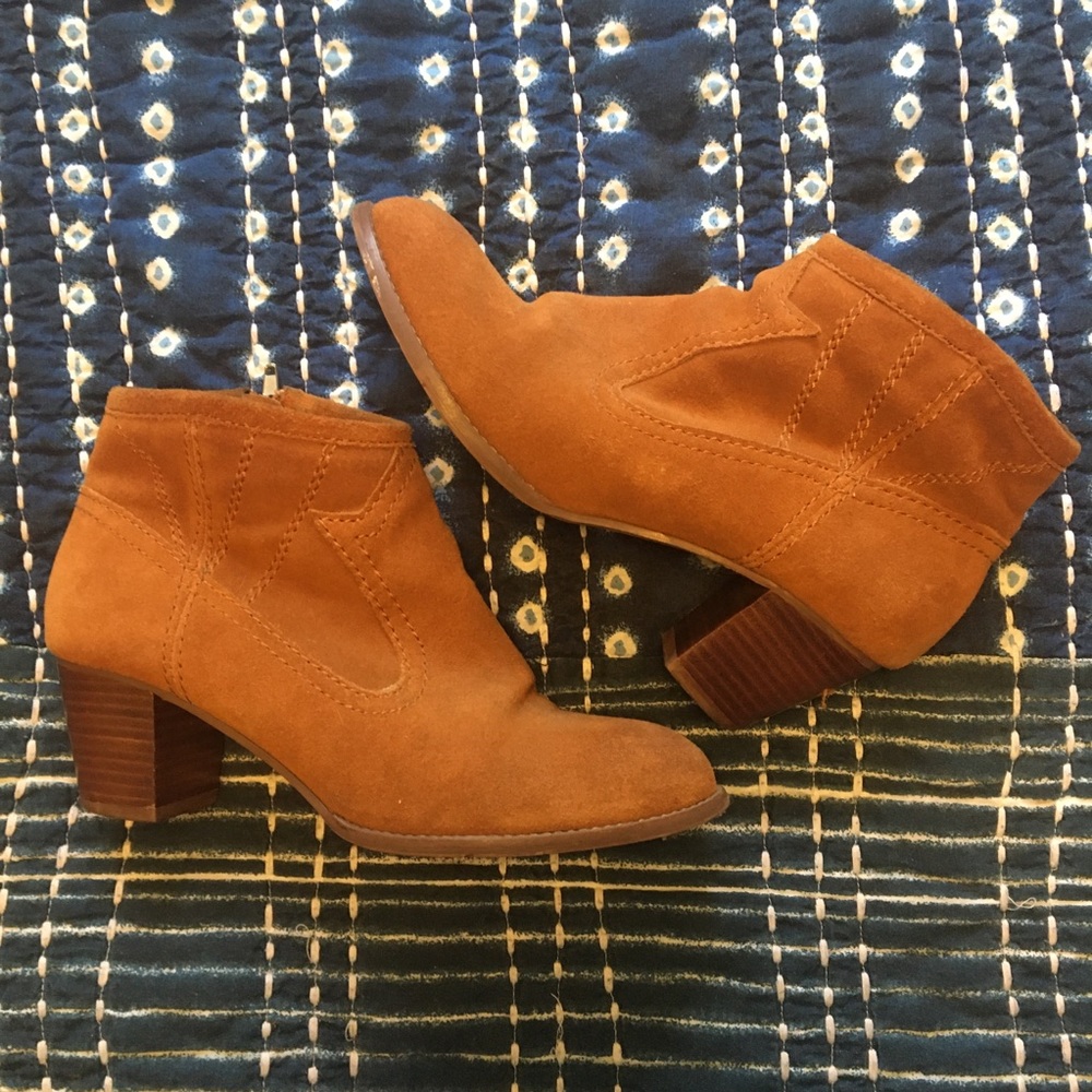 Final Markdown ~ Dolce Vita Orange / Tan Western Ankle Boots, Size 8
